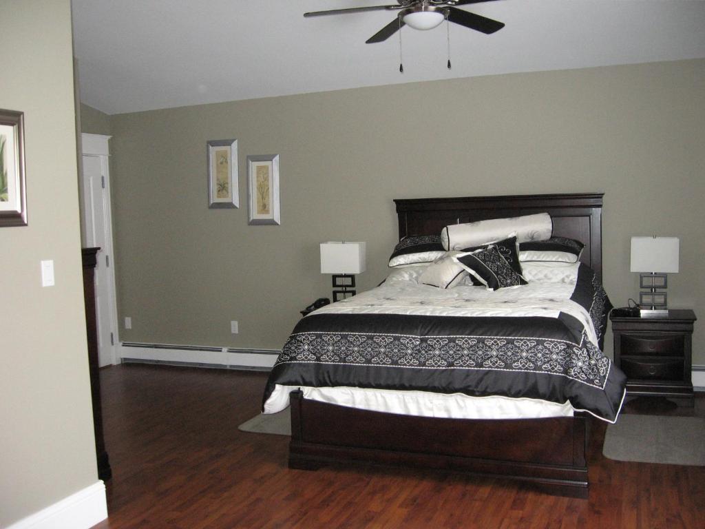 Driftwood Heights B&B Summerside Room photo